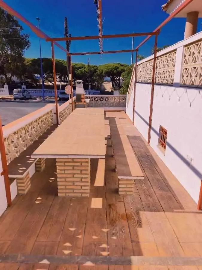 Holiday home Dos Casas Juntas Y Patio Comun A 25 Metros De La Playa Villa Mazagon