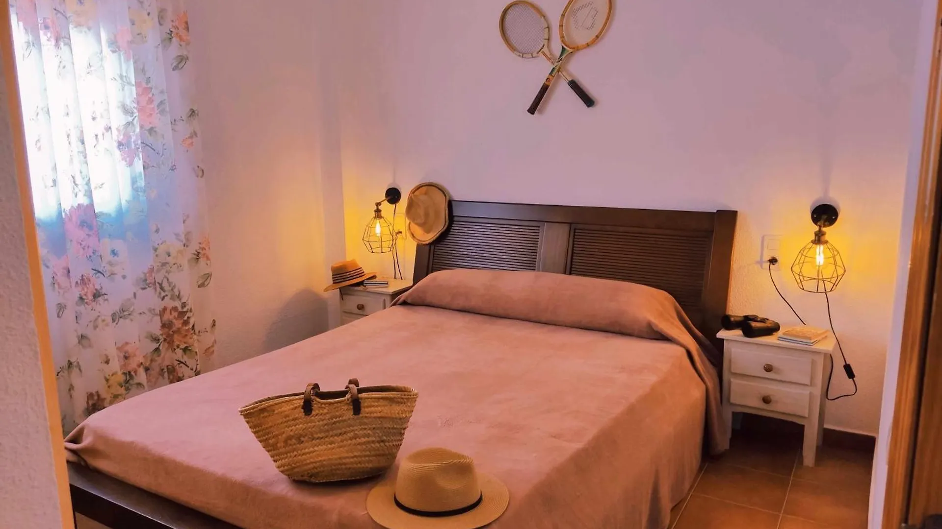 Dos Casas Juntas Y Patio Comun A 25 Metros De La Playa Villa Mazagon Spain
